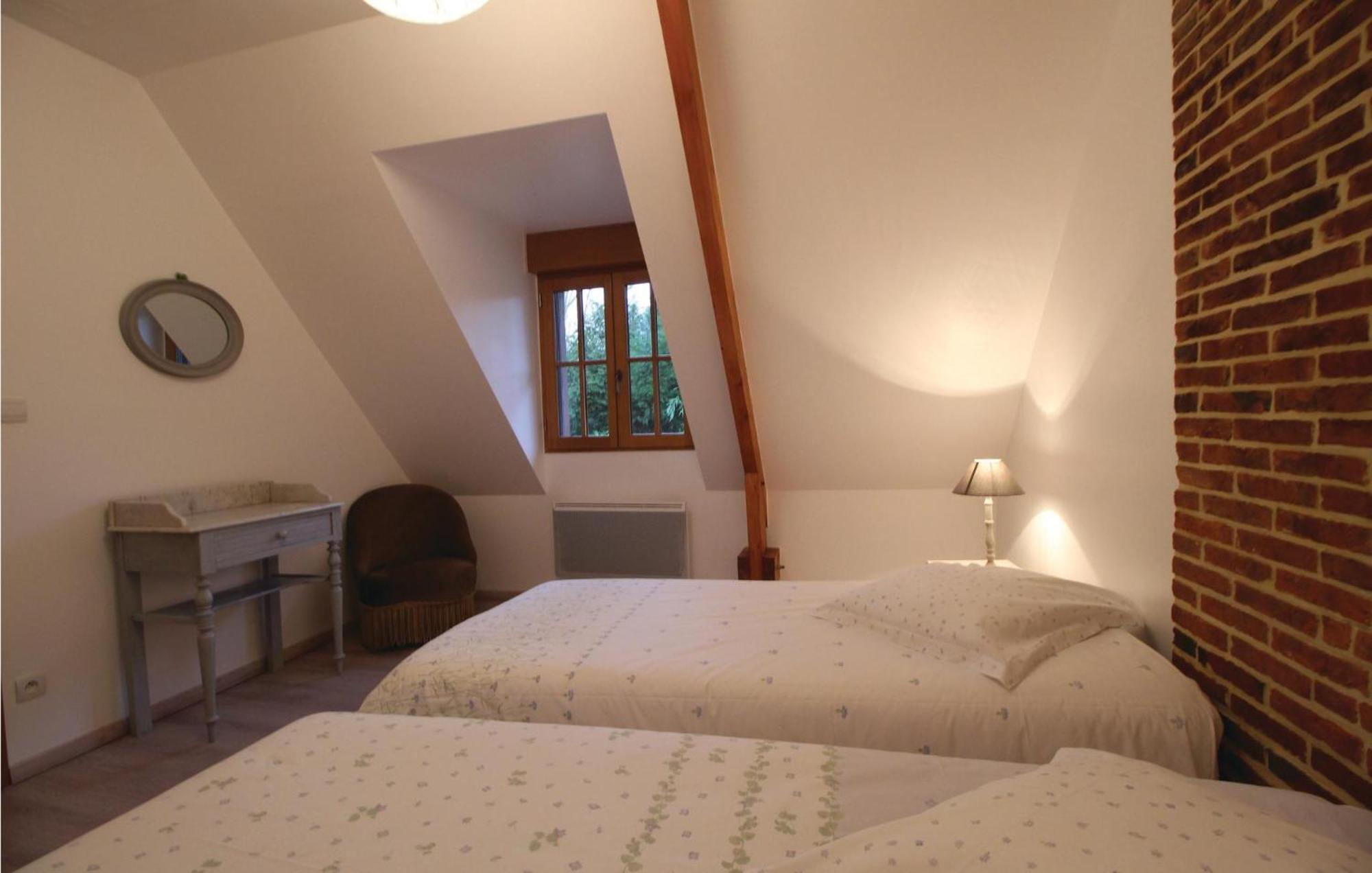 Beautiful Home In Le Bourg-Dun With Kitchen Экстерьер фото